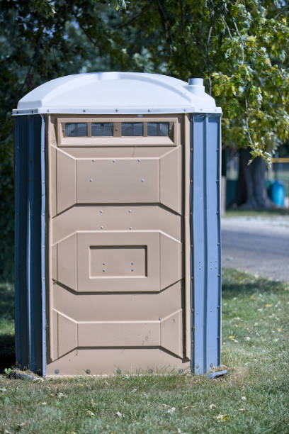 Best Portable restroom trailer rental  in Alexandria, LA
